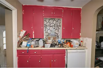 639 Chester Avenue, Akron, OH 44314 - Photo 6