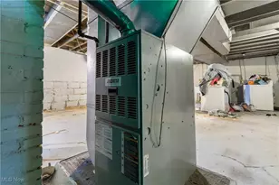 696 Merton Ave, Akron, OH 44306 - Photo 20