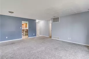 3555 Jameson Dr, Kent, OH 44240 - Photo 6