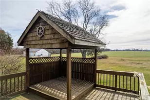 7908 Garman Rd, Burbank, OH 44214 - Photo 10