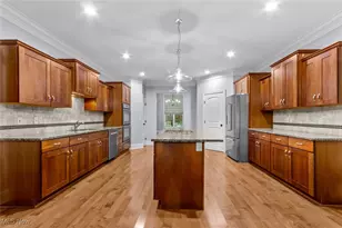 1514 Lancaster Gate SE, Canton, OH 44709 - Photo 18