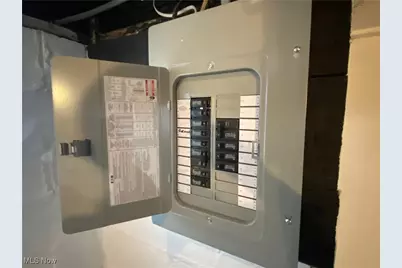 93 NW 22nd Street NW, Barberton, OH 44203 - Photo 36