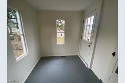 93 NW 22nd Street NW, Barberton, OH 44203 - Photo 32