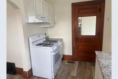 93 NW 22nd Street NW, Barberton, OH 44203 - Photo 16