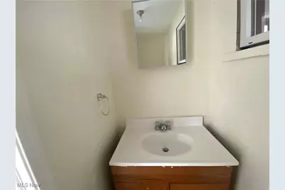 93 NW 22nd Street NW, Barberton, OH 44203 - Photo 34