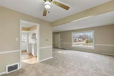 2577 Hawthorne Road, Cuyahoga Falls, OH 44221 - Photo 12