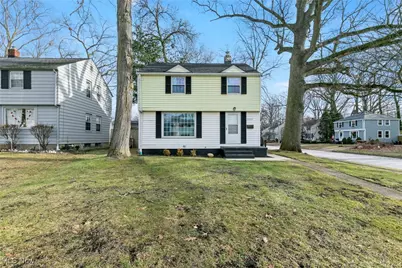 2577 Hawthorne Road, Cuyahoga Falls, OH 44221 - Photo 2