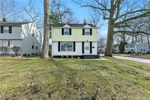 2577 Hawthorne Rd, Cuyahoga Falls, OH 44221 - Photo 2