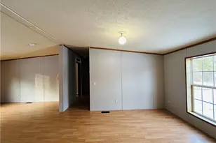 10481 Knowlton Rd, Garrettsville, OH 44231 - Photo 8