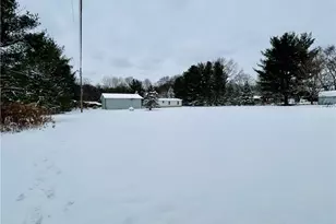 10481 Knowlton Rd, Garrettsville, OH 44231 - Photo 4