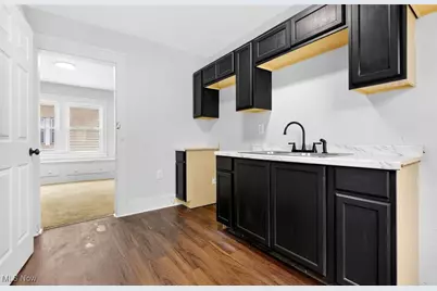 14009 Mayfair Avenue, East Cleveland, OH 44112 - Photo 6