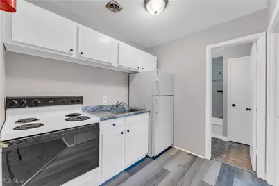 1415 Wyandotte Avenue #305, Oakwood, OH 44107 - Photo 8