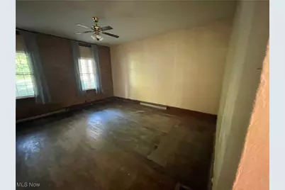 238 Moore Street, East Liverpool, OH 43920 - Photo 10