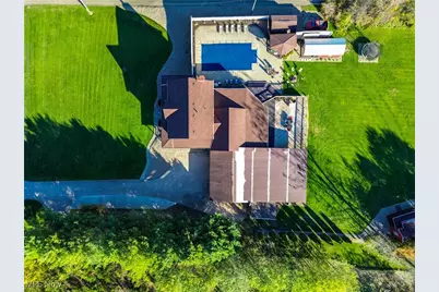 5616 Faircrest Street SW, Navarre, OH 44662 - Photo 8