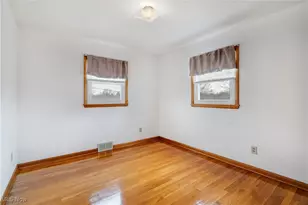 2592 Nadyne Dr, Youngstown, OH 44511 - Photo 16