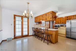 2592 Nadyne Dr, Youngstown, OH 44511 - Photo 6