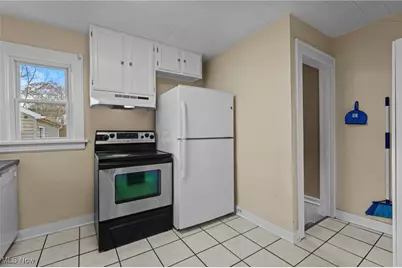 640 Plainfield Road, Akron, OH 44312 - Photo 10