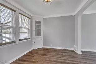 5194 Homewood Ave, Maple Heights, OH 44137 - Photo 8