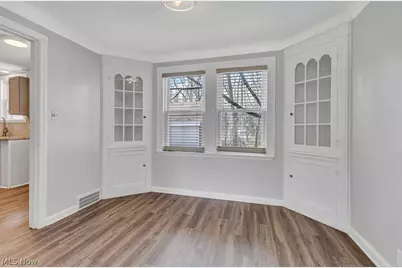 5194 Homewood Avenue, Maple Heights, OH 44137 - Photo 6