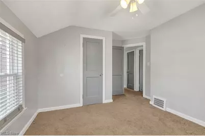 5194 Homewood Avenue, Maple Heights, OH 44137 - Photo 18