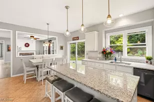 324 Troubadour Dr, Northfield, OH 44067 - Photo 4