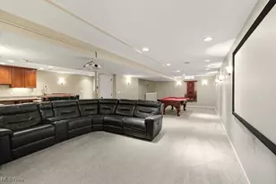 324 Troubadour Dr, Northfield, OH 44067 - Photo 42