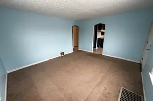 2651 21st St, Cuyahoga Falls, OH 44223 - Photo 6