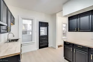 1817 12th St SE, Massillon, OH 44646 - Photo 12