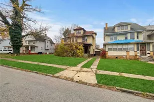 1172 Melbourne Rd, Loveland, OH 44112 - Photo 2