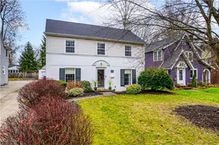 277 Kenilworth Dr, Akron, OH 44313 - Photo 1