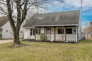 262 Idlewood Rd, Austintown, OH 44515 - Photo 2