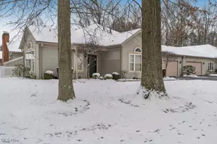 11 Hunters Woods Blvd, Canfield, OH 44406 - Photo 12