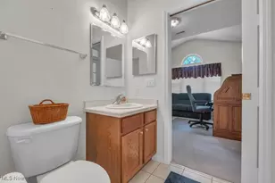 11 Hunters Woods Blvd, Canfield, OH 44406 - Photo 40