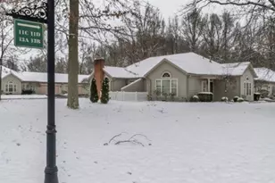 11 Hunters Woods Blvd, Canfield, OH 44406 - Photo 14