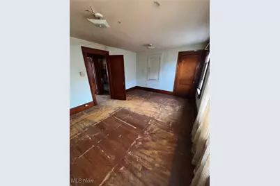 2137 12th Street SW, Akron, OH 44314 - Photo 6