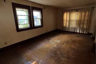 2137 12th St SW, Akron, OH 44314 - Photo 4