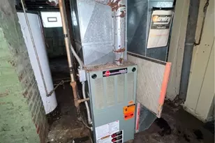 2137 12th St SW, Akron, OH 44314 - Photo 10