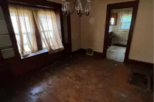 2137 12th St SW, Akron, OH 44314 - Photo 2