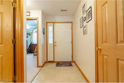 1425 Channonbrook Street SW, Canton, OH 44710 - Photo 4