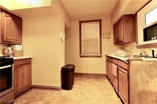 1849 Torbenson Dr, Loveland, OH 44112 - Photo 8