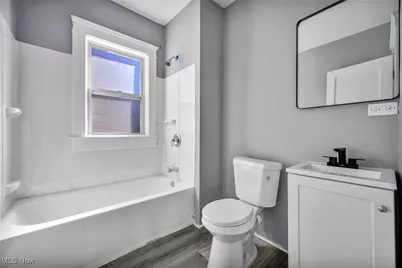 10112 Kinsman Road, Loveland, OH 44104 - Photo 22