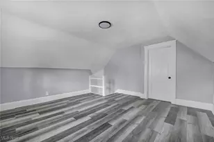 10112 Kinsman Rd, Loveland, OH 44104 - Photo 44