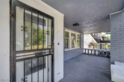 10112 Kinsman Road, Loveland, OH 44104 - Photo 4