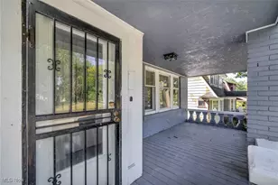 10112 Kinsman Rd, Loveland, OH 44104 - Photo 4