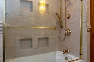 2990 Hampton Rd, Loveland, OH 44120 - Photo 14