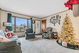 487 Hilbish Ave, Akron, OH 44312 - Photo 4