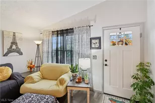 1240 Benton St, Barberton, OH 44203 - Photo 8