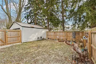 1240 Benton St, Barberton, OH 44203 - Photo 32