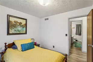 1240 Benton St, Barberton, OH 44203 - Photo 18