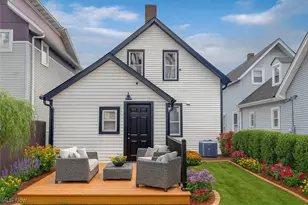 2276 W 41st St, Loveland, OH 44113 - Photo 2